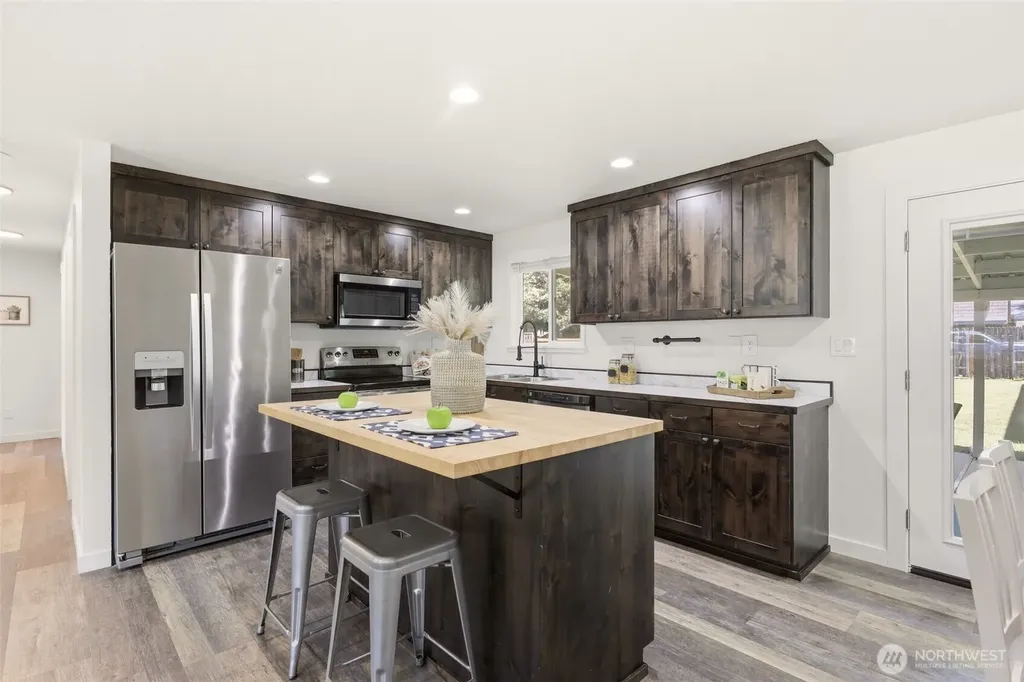 11925 36th Drive NE Marysville WA 98271