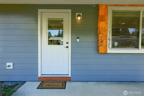 11925 36th Drive NE Marysville WA 98271