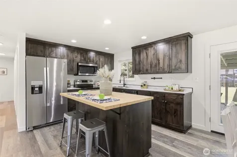 11925 36th Drive NE Marysville WA 98271