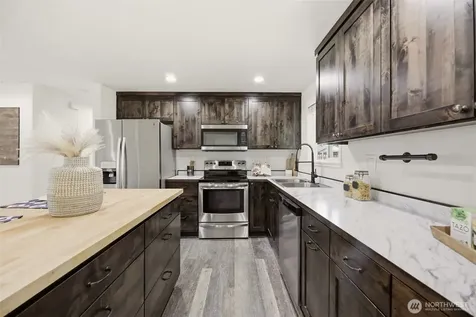 11925 36th Drive NE Marysville WA 98271