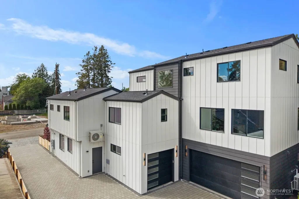 11746 Dayton Avenue N Seattle WA 98133