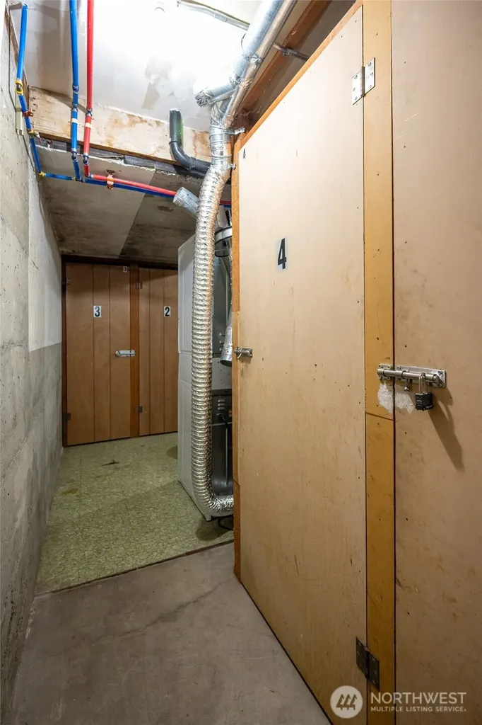 4219 Whitman Avenue N Seattle WA 98103