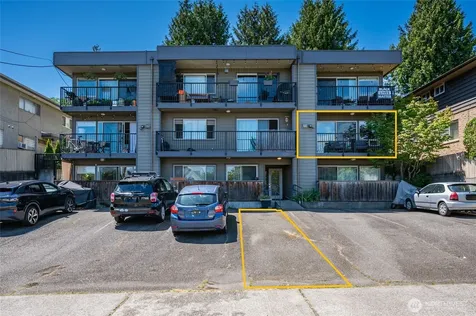 4219 Whitman Avenue N Seattle WA 98103