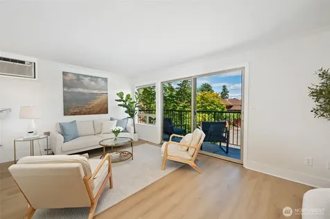 4219 Whitman Avenue N Seattle WA 98103