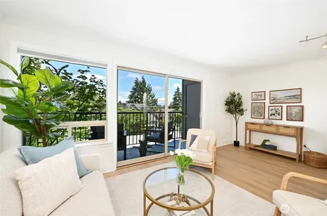 4219 Whitman Avenue N Seattle WA 98103