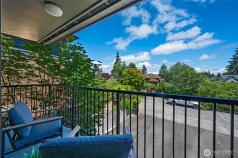 4219 Whitman Avenue N Seattle WA 98103