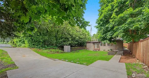 15504 11th Avenue NE Shoreline WA 98155