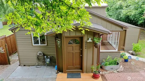 15504 11th Avenue NE Shoreline WA 98155