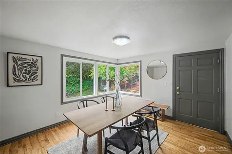 15504 11th Avenue NE Shoreline WA 98155