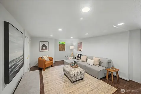 15504 11th Avenue NE Shoreline WA 98155