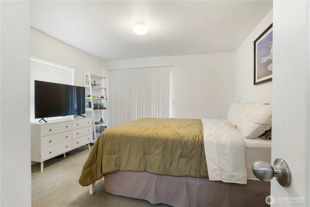 611 Cedar Avenue Port Hadlock WA 98339