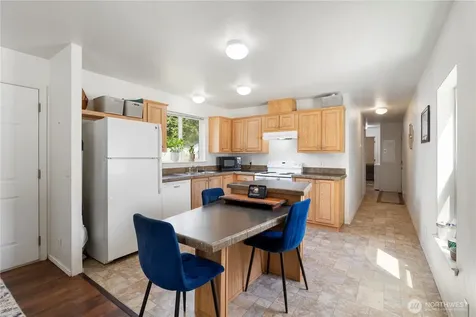 611 Cedar Avenue Port Hadlock WA 98339