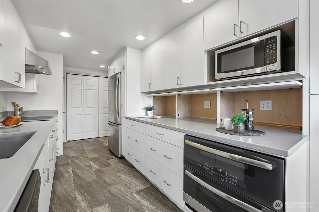 22410 SE 42nd Terrace Issaquah WA 98029