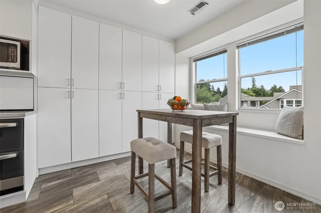 22410 SE 42nd Terrace Issaquah WA 98029
