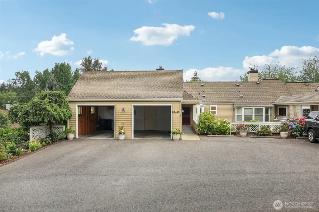 22410 SE 42nd Terrace Issaquah WA 98029