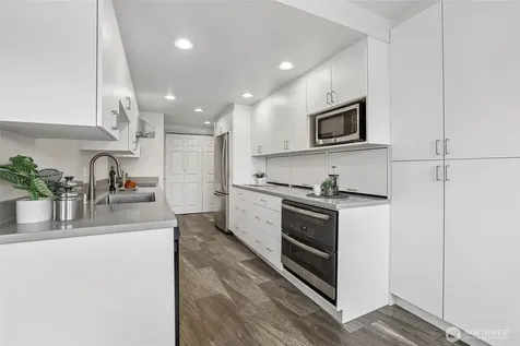 22410 SE 42nd Terrace Issaquah WA 98029