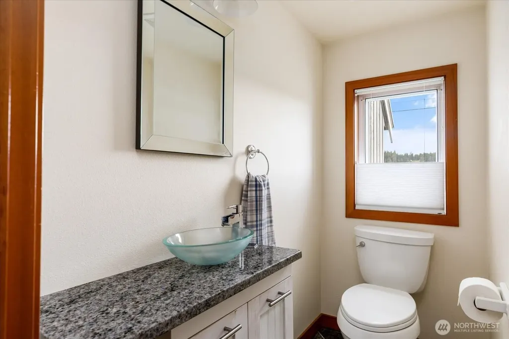 333 Keystone Avenue Coupeville WA 98239