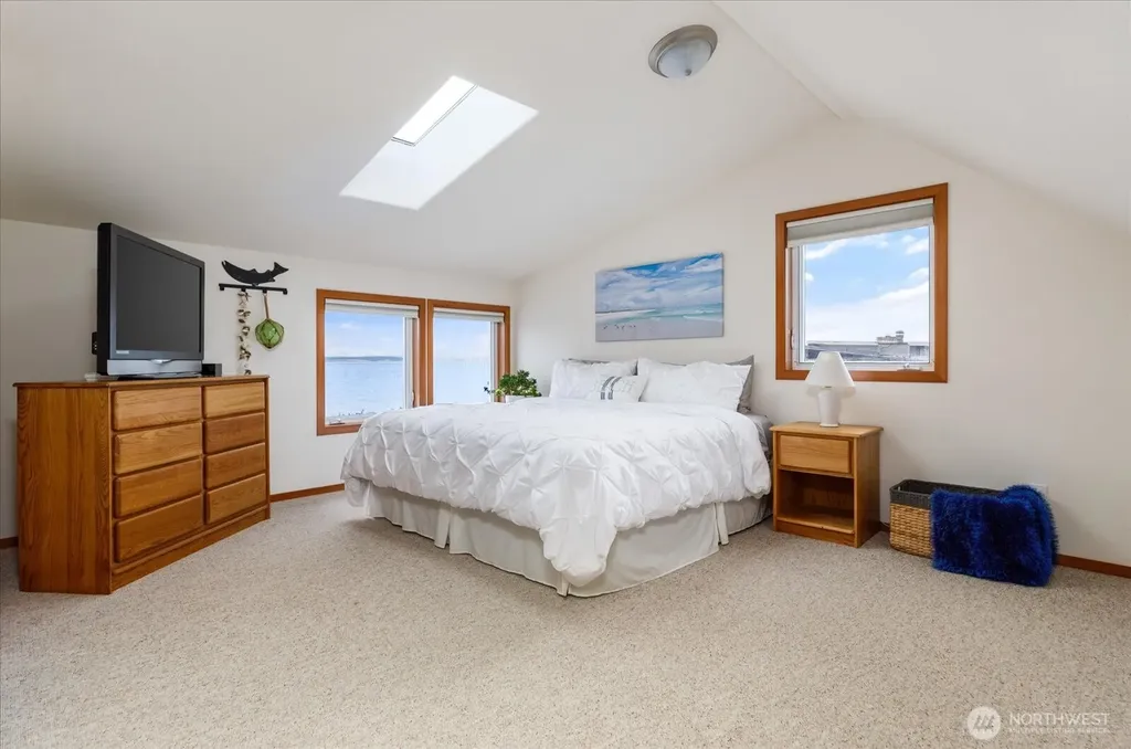 333 Keystone Avenue Coupeville WA 98239