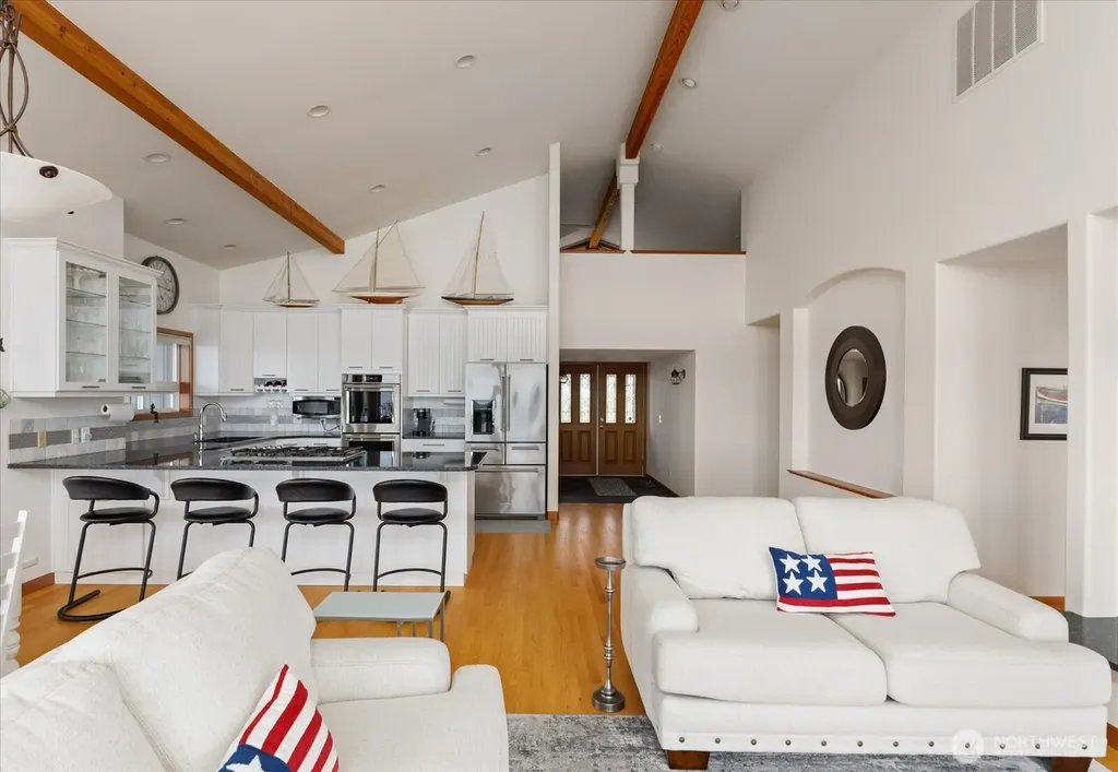 333 Keystone Avenue Coupeville WA 98239