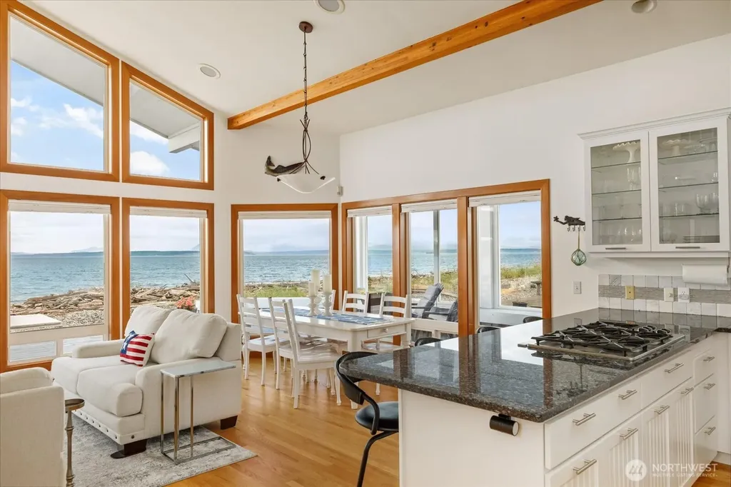 333 Keystone Avenue Coupeville WA 98239