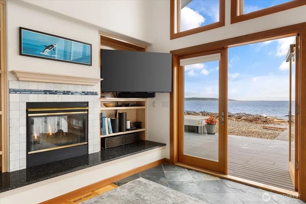 333 Keystone Avenue Coupeville WA 98239