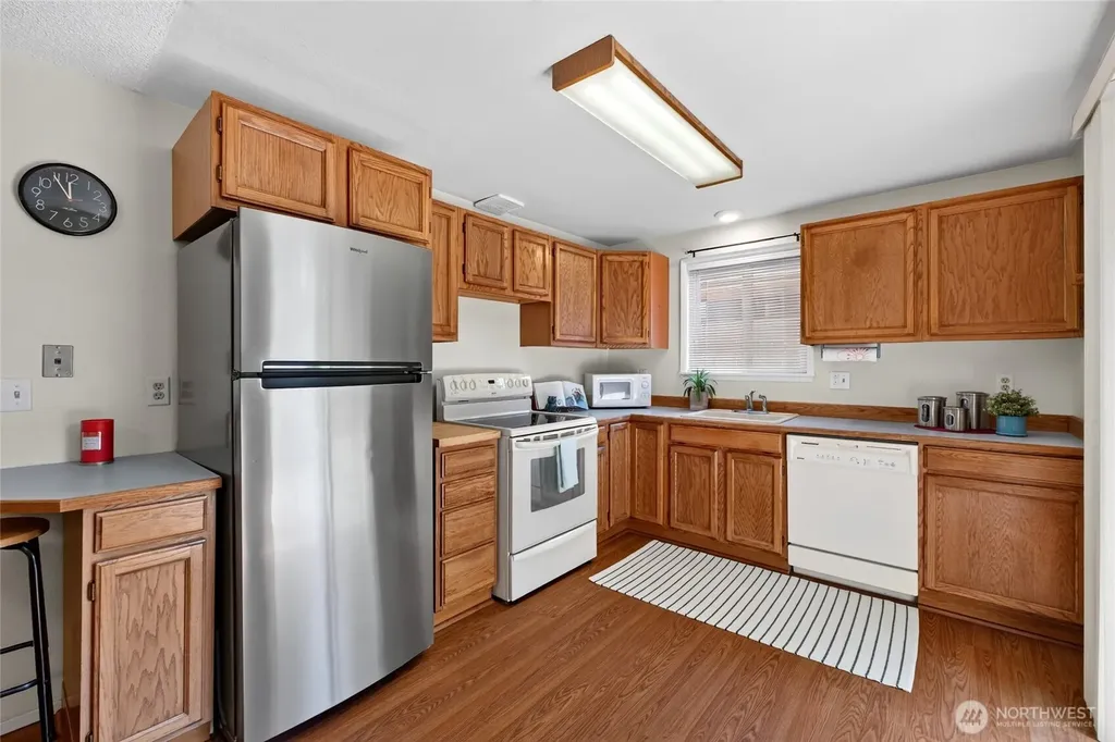 1514 52nd Street NE Tacoma WA 98422