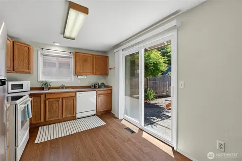 1514 52nd Street NE Tacoma WA 98422