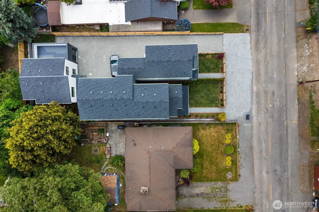11748 Dayton Avenue N Seattle WA 98133