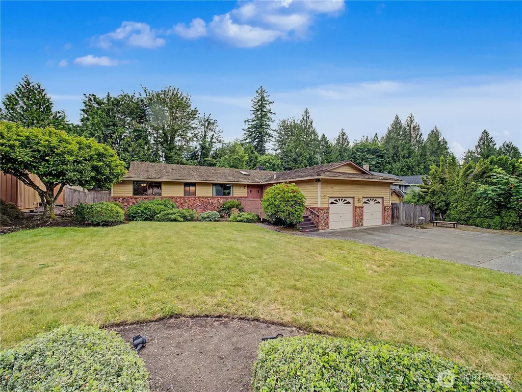 21327 SE 252nd Place Maple Valley WA 98038