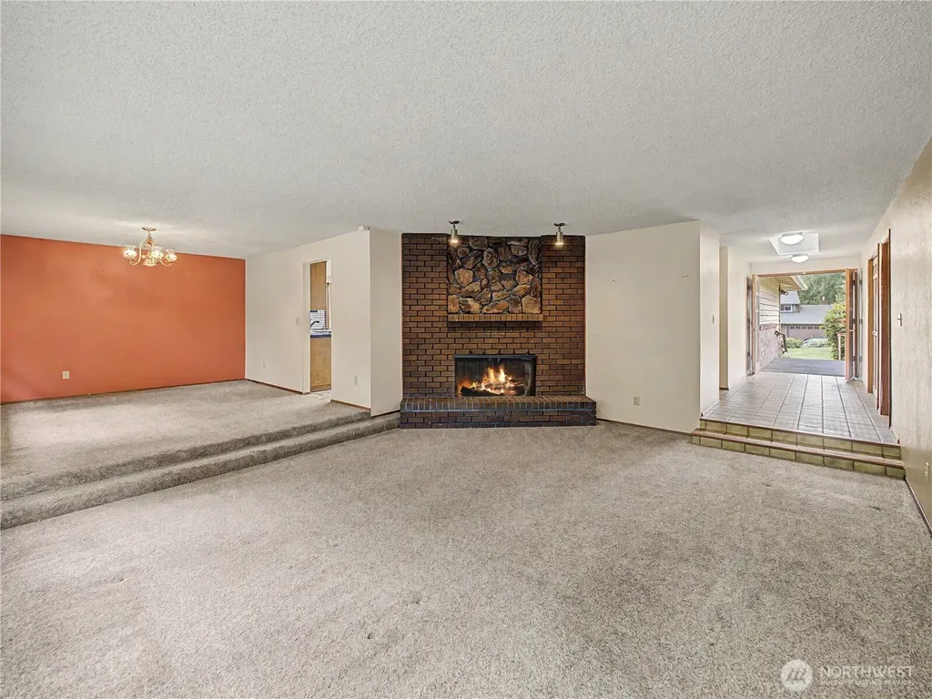 21327 SE 252nd Place Maple Valley WA 98038
