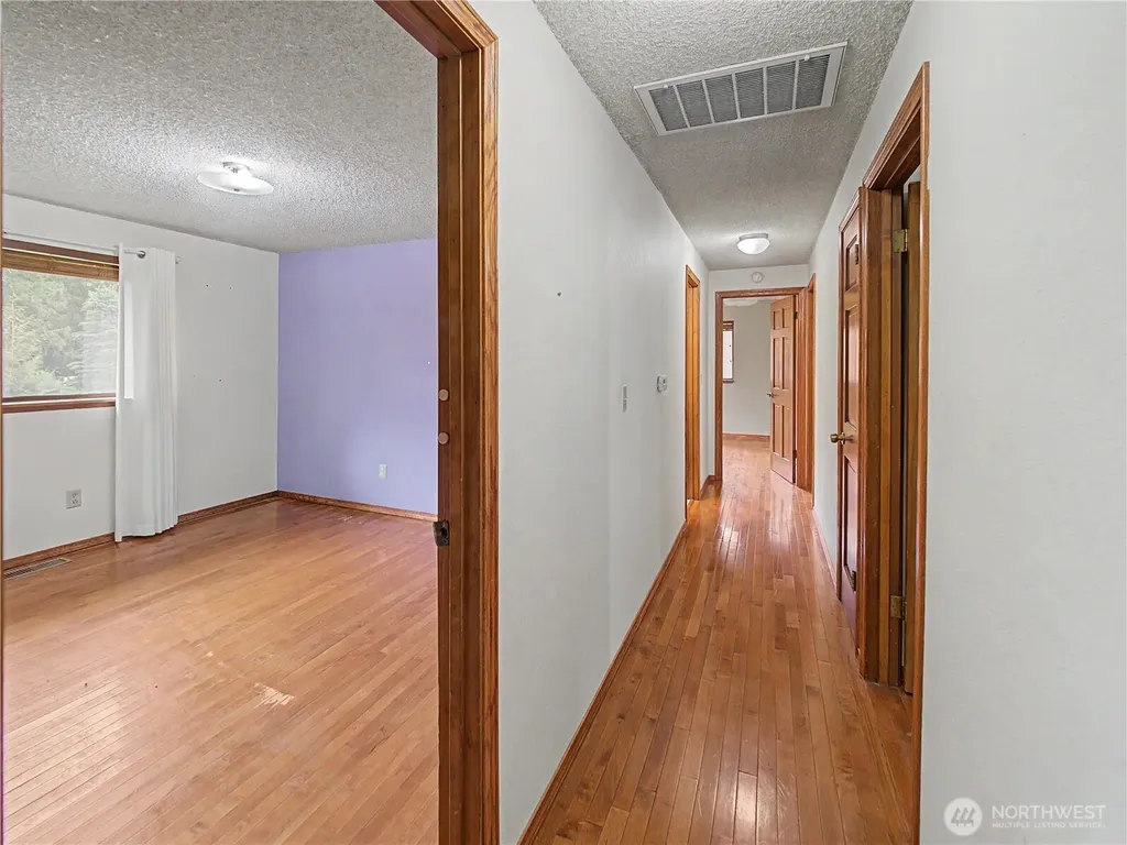 21327 SE 252nd Place Maple Valley WA 98038
