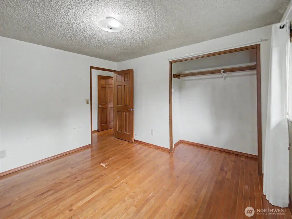 21327 SE 252nd Place Maple Valley WA 98038