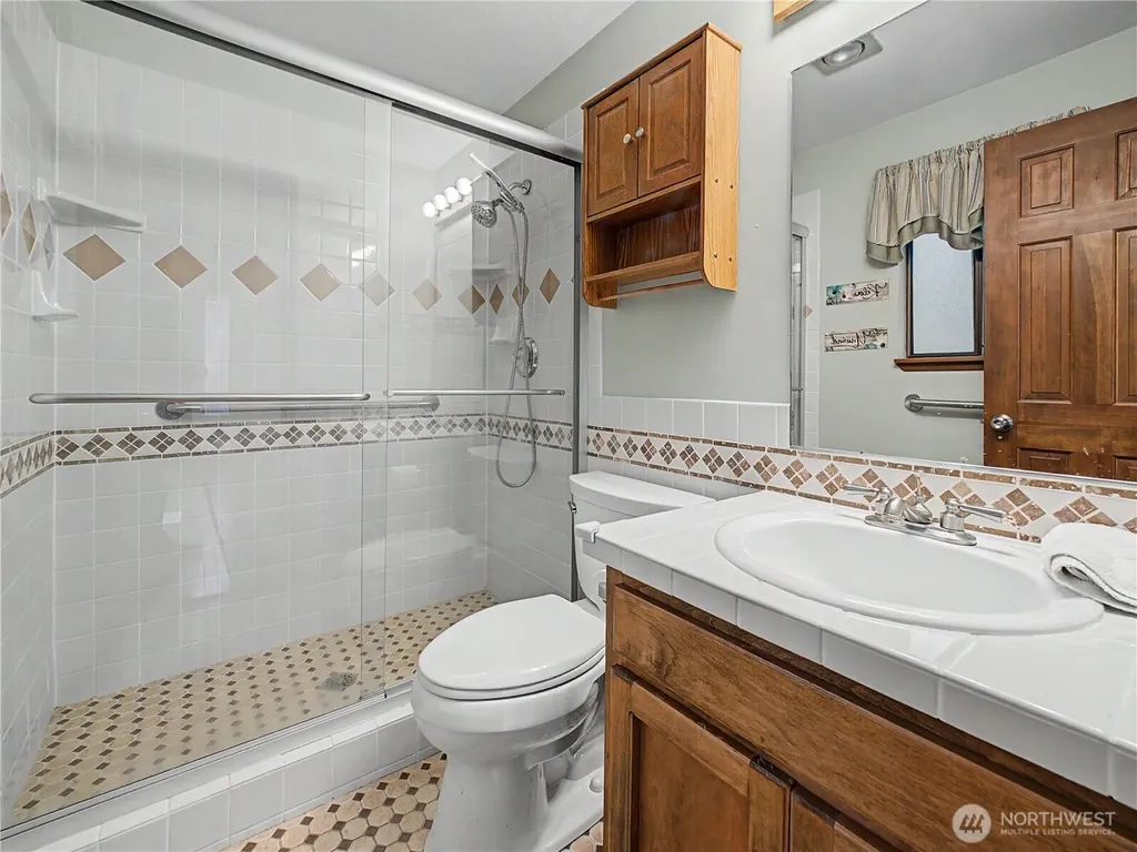 21327 SE 252nd Place Maple Valley WA 98038