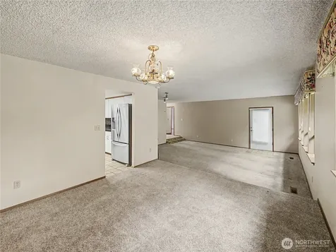 21327 SE 252nd Place Maple Valley WA 98038