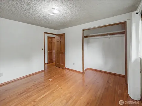 21327 SE 252nd Place Maple Valley WA 98038