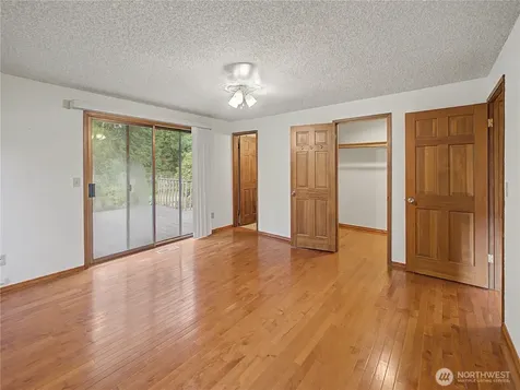 21327 SE 252nd Place Maple Valley WA 98038