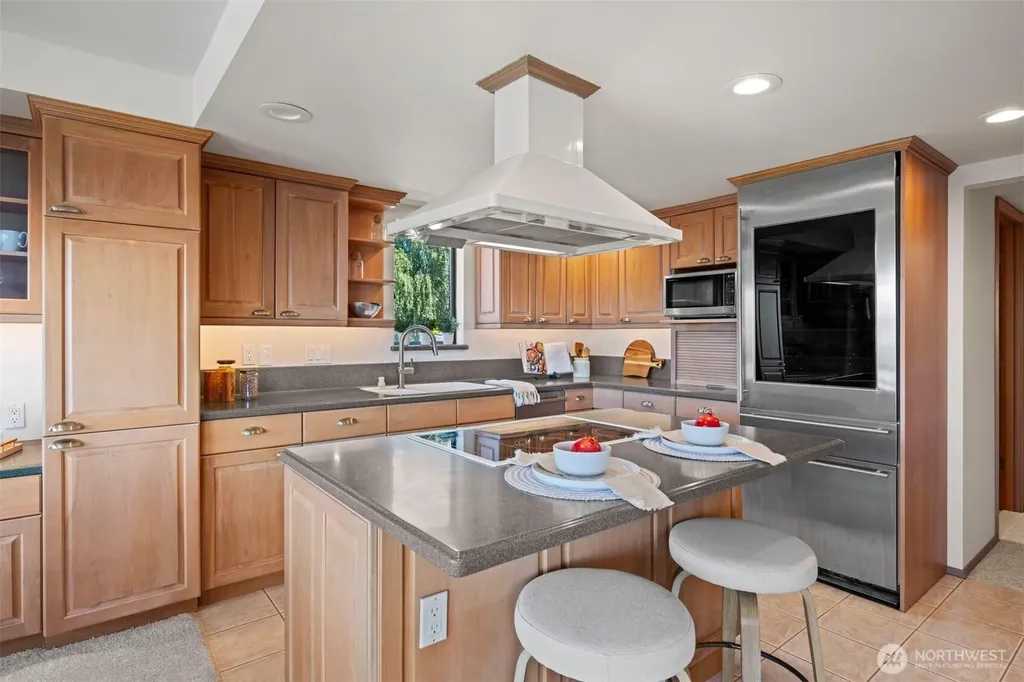 655 Main Street Edmonds WA 98020