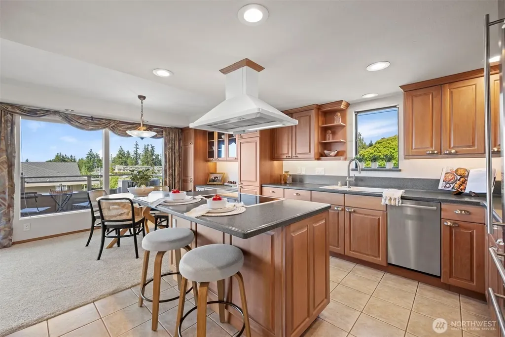 655 Main Street Edmonds WA 98020