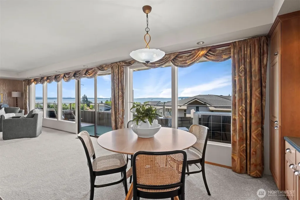 655 Main Street Edmonds WA 98020