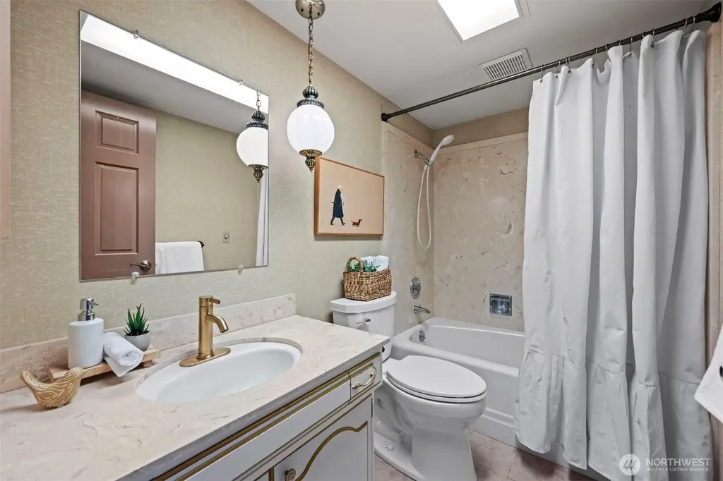 655 Main Street Edmonds WA 98020