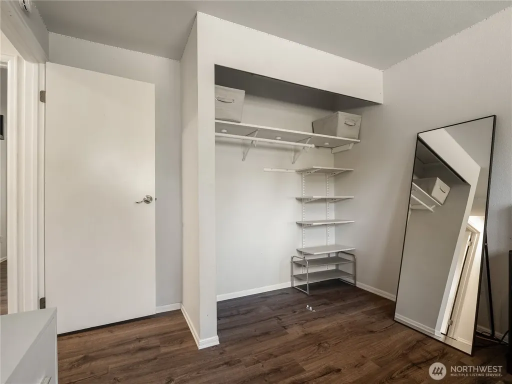 2103 306th Place Federal Way WA 98023