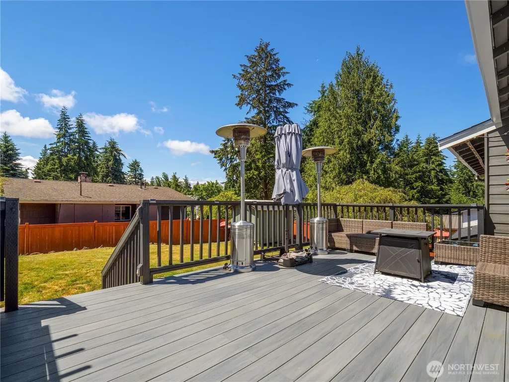 2103 306th Place Federal Way WA 98023