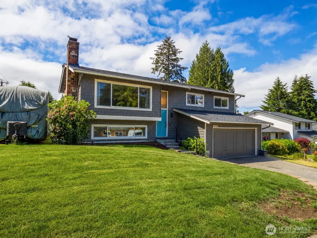 2103 306th Place Federal Way WA 98023