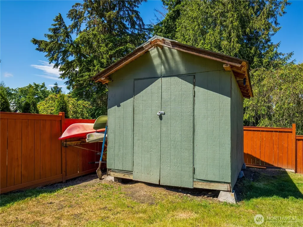 2103 306th Place Federal Way WA 98023
