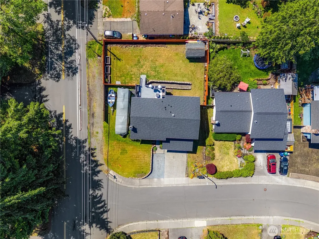 2103 306th Place Federal Way WA 98023