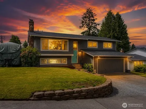 2103 306th Place Federal Way WA 98023