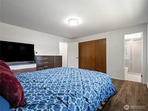 2103 306th Place Federal Way WA 98023