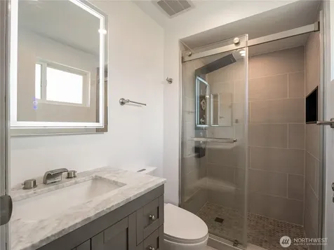 2103 306th Place Federal Way WA 98023