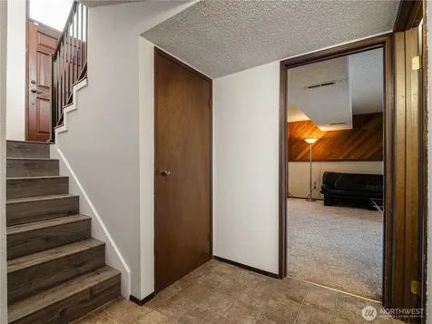 2103 306th Place Federal Way WA 98023
