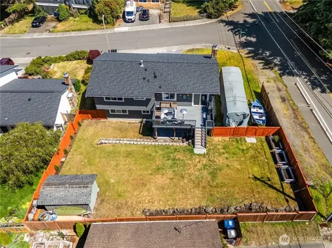 2103 306th Place Federal Way WA 98023